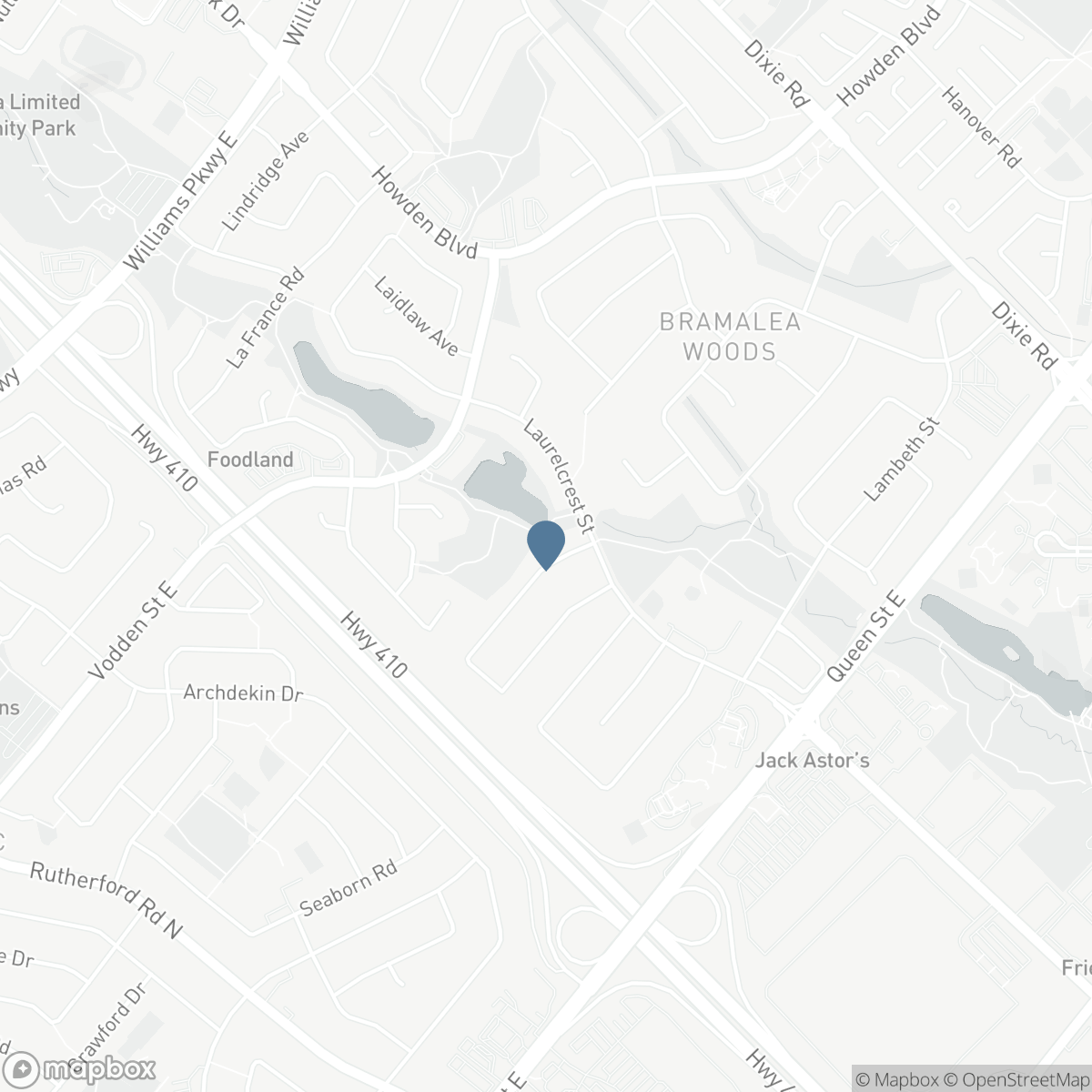 10 LORRAINE CRESCENT, Brampton, Ontario L6S 2R7